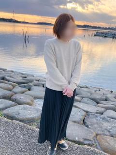 愛須　さとみ