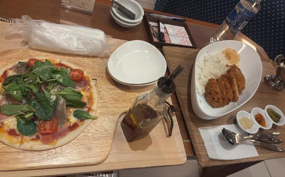 出勤してます