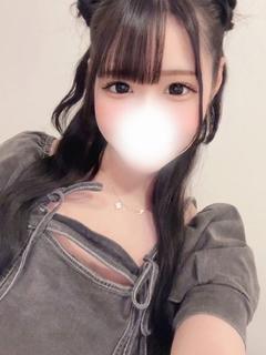 あめ※喉奥イラマでパイパン嬢