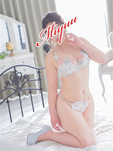 成田人妻花壇 안마(데리버리) MIYUU