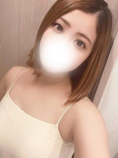 しおり【可憐で綺麗系お嬢様】