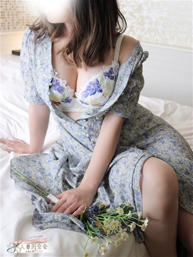 60分総額12000円【人妻同窓会】『信頼の証ヴィーナスグループ』 デリヘル OTOHA　　　　🌸 Meet Otoha – A Fresh and Friendly Newcomer! 🌸 We’re delighted to introduce Otoha, a warm and charming new face with a gentle smile and a kind heart.  Though new to the industry, Otoha naturally makes people feel at ease with her approachable personality and sincere spirit.  Her honest charm and graceful presence may remind you of youthful memories—or help you create new ones.  She values self-care and carries a refined beauty, all while staying true to her natural self.  With her sweet, friendly demeanor, Otoha is full of promise. Come meet her and discover her gentle charm for yourself—we can’t wait to welcome you!