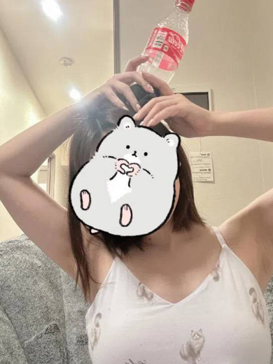 なみ　スレンダーなお姉さん