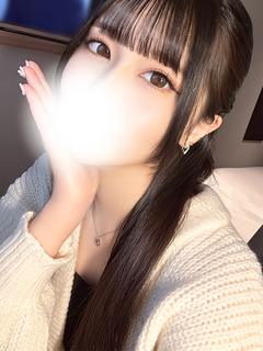 新人ななみ