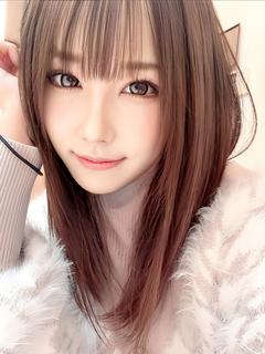 新人なつめ