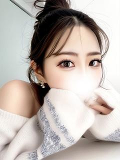 新人めい【GOLD】