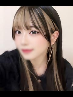 新人つぐみ