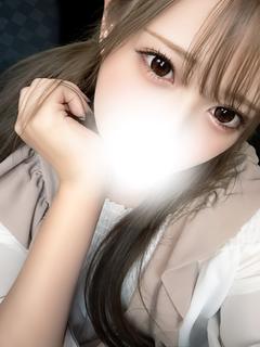 新人みな