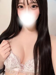 新人えみり