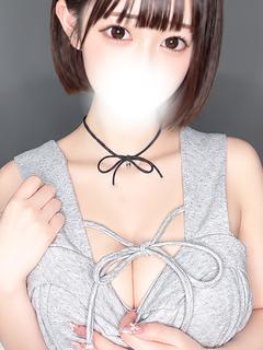 新人えま