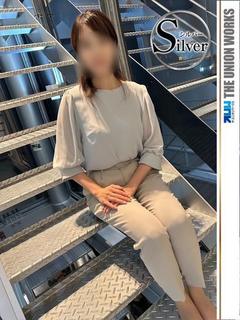 美里ゆうり【SILVER】