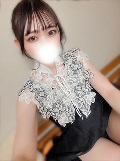 アコ◆色白細身美女