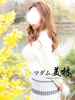 杉山　まゆ