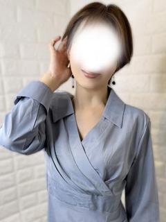 朝田　しずか