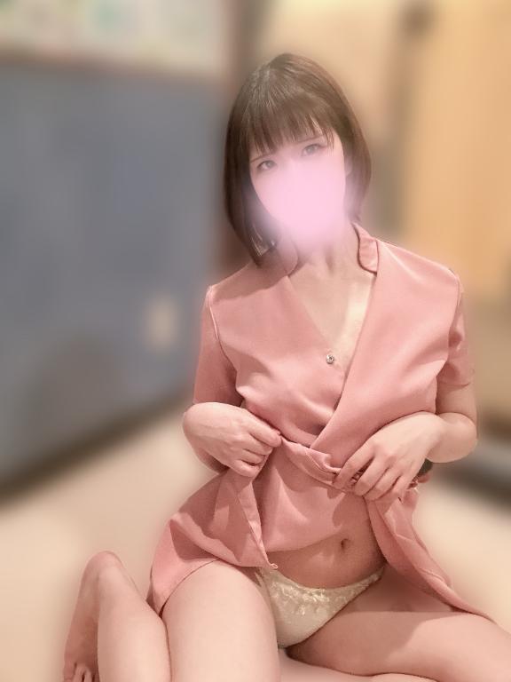 📸 ԅ(*・ω・*ԅ)モミモミ