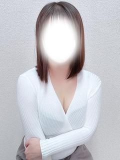 すず⭐︎心ほどける純白の微笑み