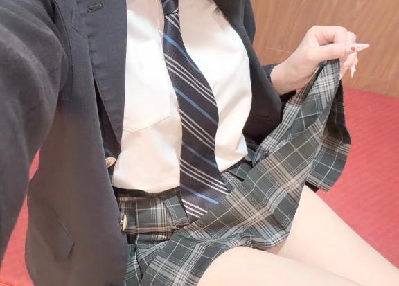 ちらり