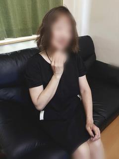 エッチな熟女旭川人妻専科 デリヘル CHIZURU