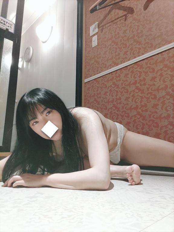 pixivでカラスバさん見漁ってる