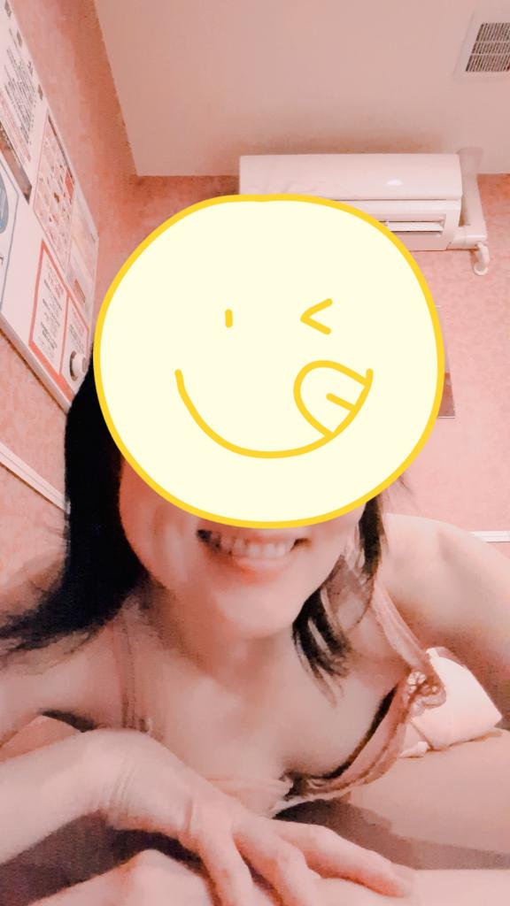 お昼何食べようかなぁ🤤