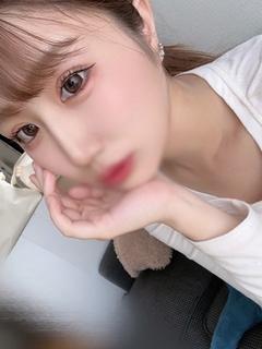 れいな【唾飲ませ無料】