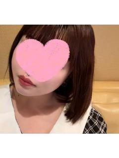 いろは(ぽってり唇な巨乳ちゃん)