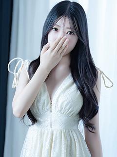 白雪ななは
