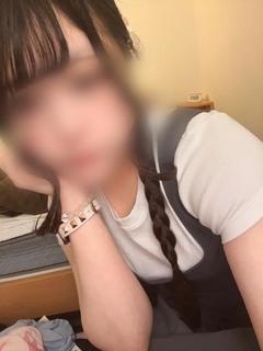 新人　ひなた