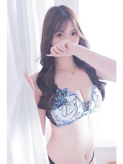 新人　ゆりの