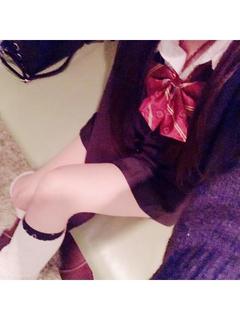 新人　もな