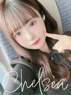 エミル【超ドエロボディに釘付け】