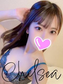 クルミ【巨乳Sラインクビレ美人】