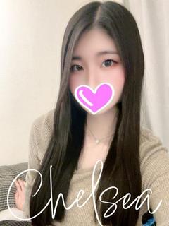 アヤナ【美乳＆美尻、色白ボディ】