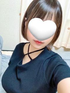 えみる『美形ショートにFカップ』
