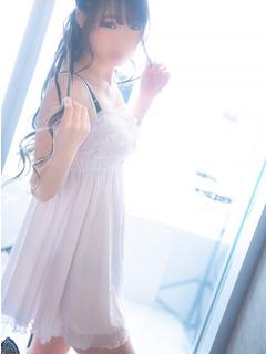 りな(パイパン)