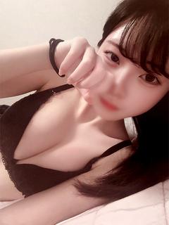 ユン