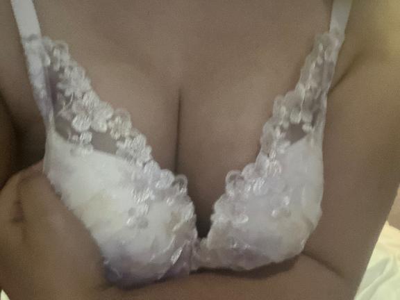 19時からのお時間、特別に待ってるね💕