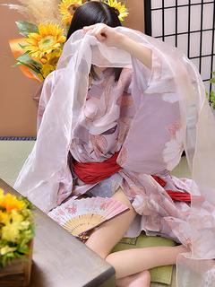じゅな『淫らな私を沢山撮って♡』