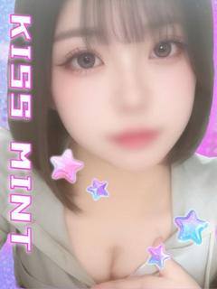 らむ【よしよししたくなる女子】