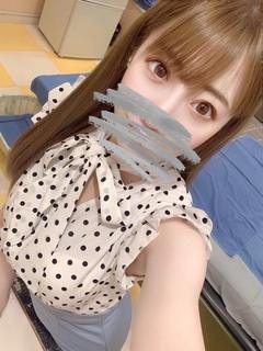 ゆりな