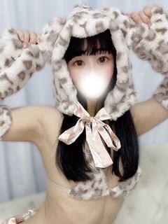 かほ《笑顔弾ける清楚系》
