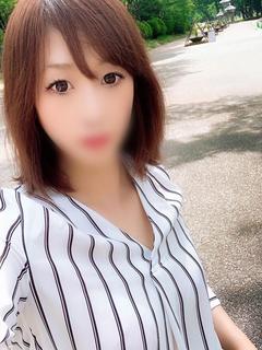 ちとせ『高身長・美巨乳妻』