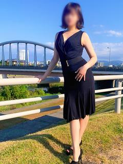 つきひ『地元若妻NO1候補？』
