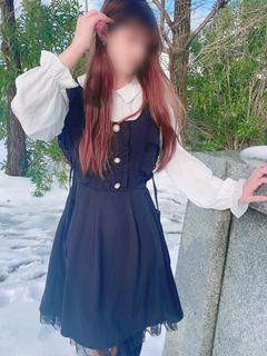 みゆな『スタイル抜群の若妻』