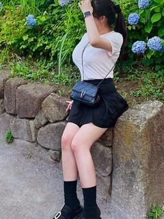 なえ『クビレある爆乳Ｊカップ』