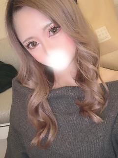 きこ【お尻の綺麗なパイパン美女】