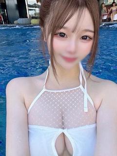 ひかる【F乳・パイパン激美少女】