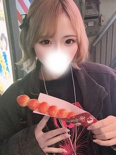 あやめ【電マで確実に潮吹き🐳】