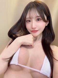 みなみ【G乳リアル2次元ボディ】