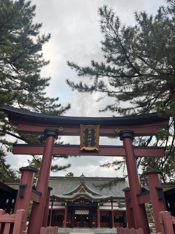 ⛩